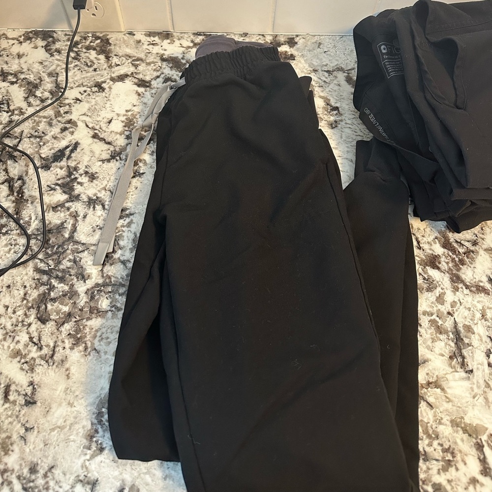 Figs Jogger Small Black